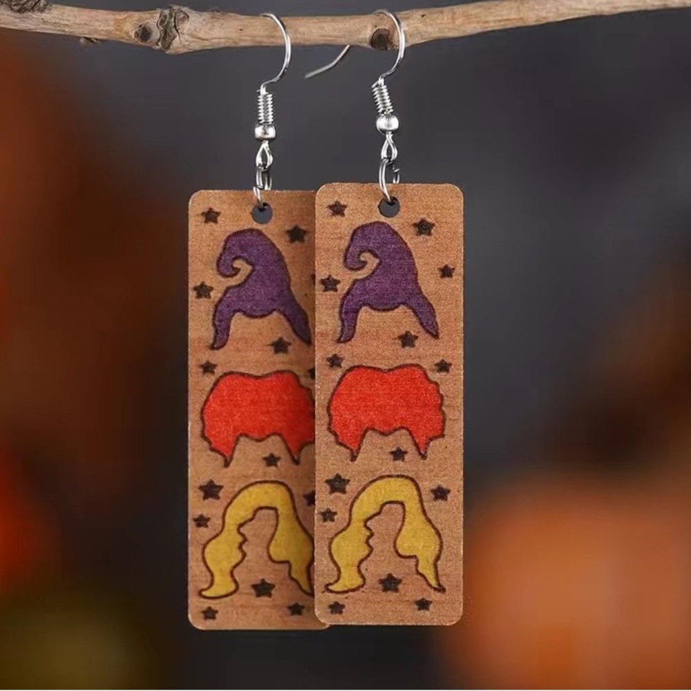 HOCUS POCUS Hair Wooden Earrings!! NWT!!